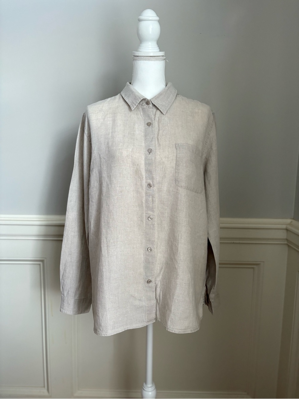 L.L. Bean Oatmeal Beige 100% Pure Linen Button-Down With Classic Collar Shirt